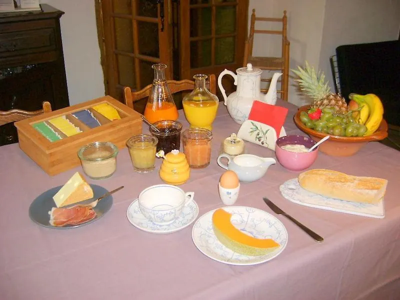 Le Ribet Bed and Breakfast Lempaut Bed & Breakfast